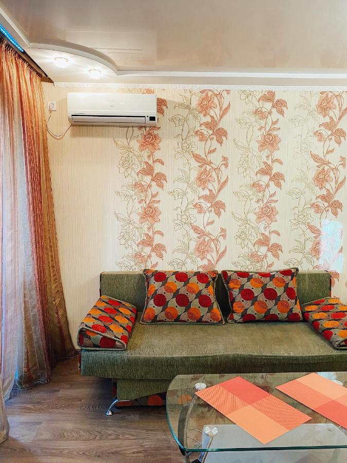 Apartment - Sobornyi Prospekt 97 Zaporizhia Ngoại thất bức ảnh