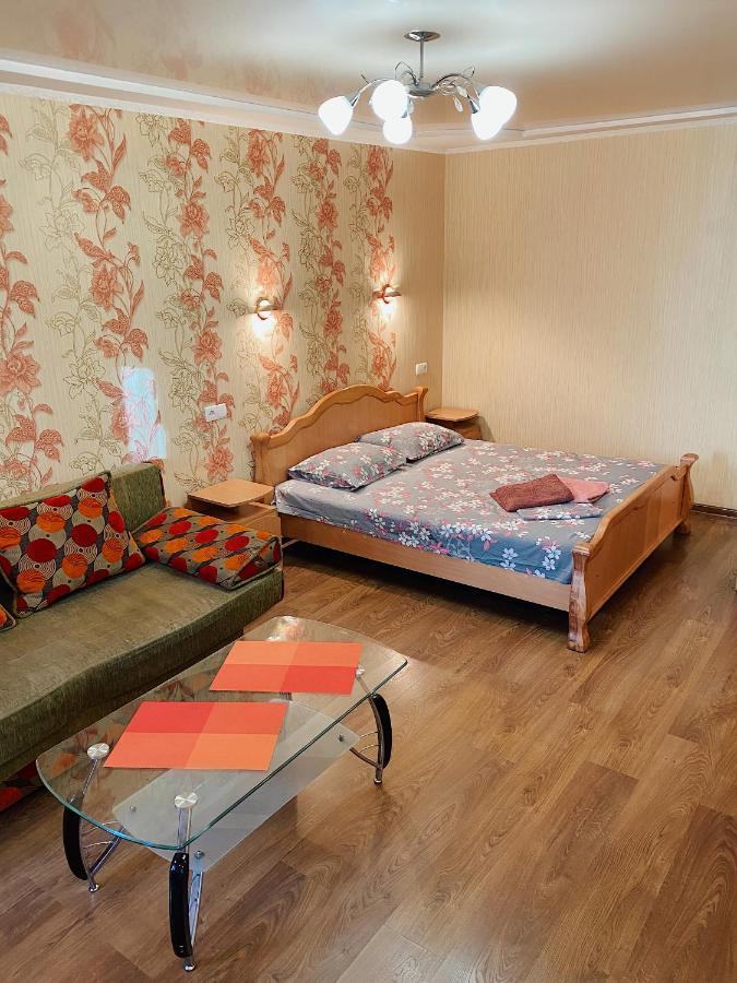 Apartment - Sobornyi Prospekt 97 Zaporizhia Ngoại thất bức ảnh