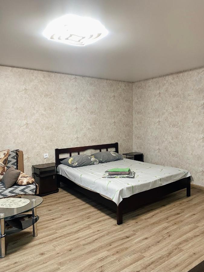 Apartment - Sobornyi Prospekt 97 Zaporizhia Ngoại thất bức ảnh