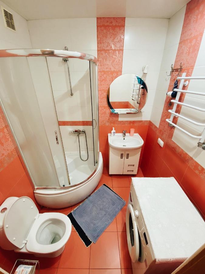Apartment - Sobornyi Prospekt 97 Zaporizhia Ngoại thất bức ảnh