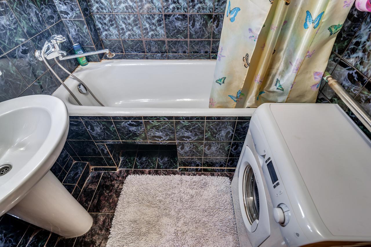 Apartment - Sobornyi Prospekt 97 Zaporizhia Ngoại thất bức ảnh