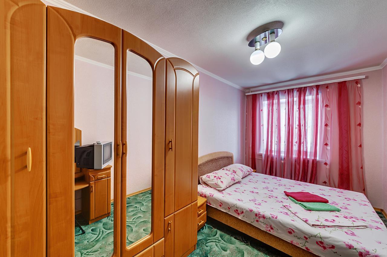Apartment - Sobornyi Prospekt 97 Zaporizhia Ngoại thất bức ảnh
