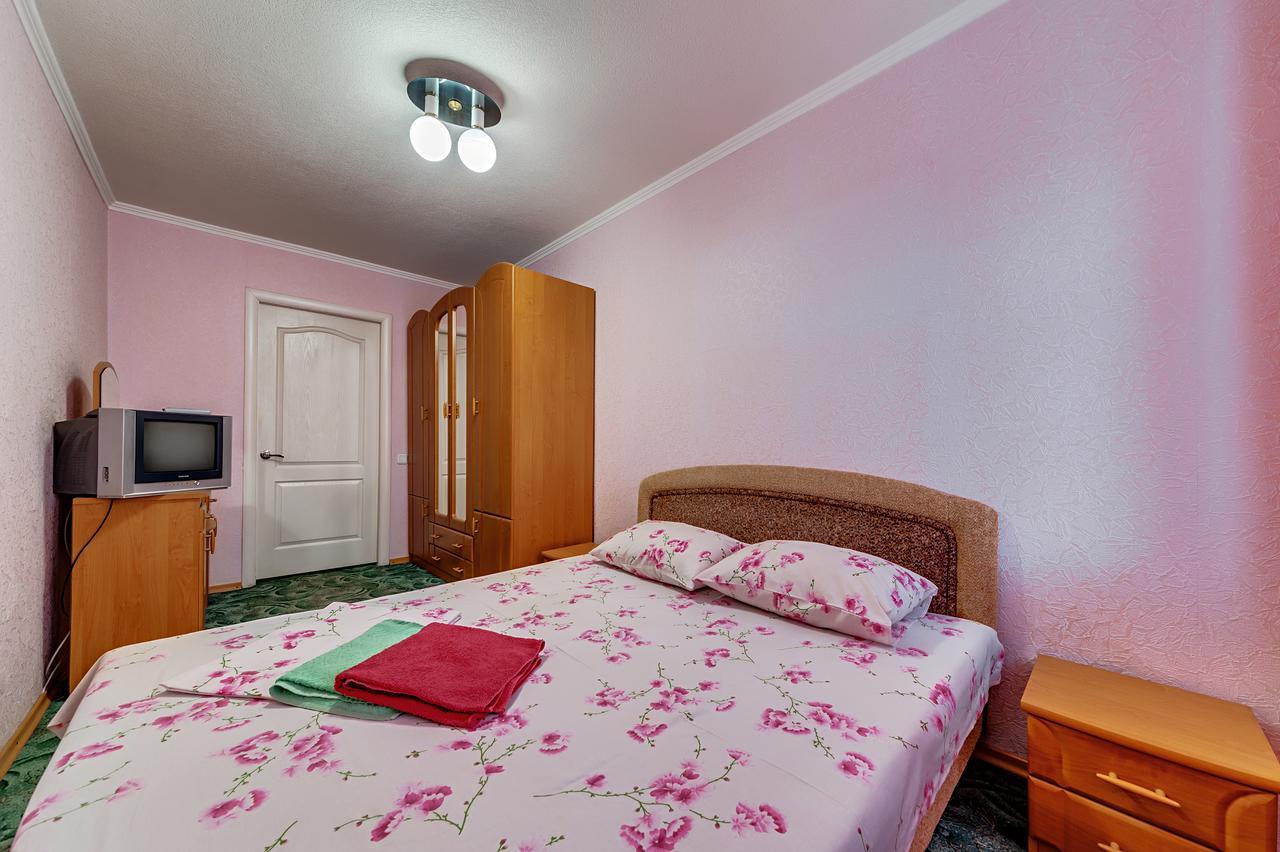 Apartment - Sobornyi Prospekt 97 Zaporizhia Ngoại thất bức ảnh